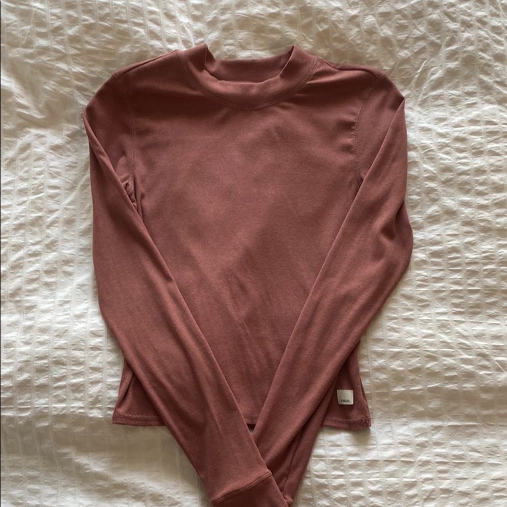 Vuori Mauve Mudra Fitted Long Sleeve Top